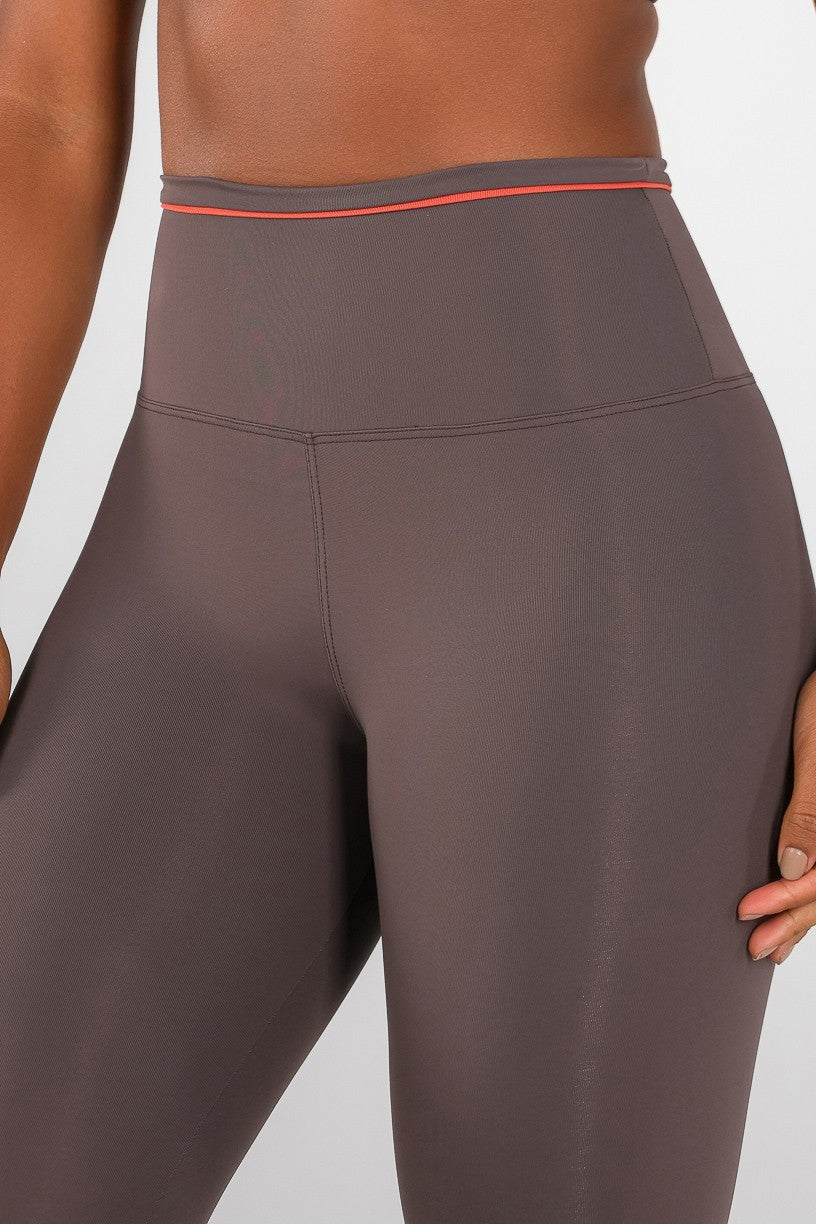 Calça Legging com Vivo (Trufa) | Ref: K4725-A