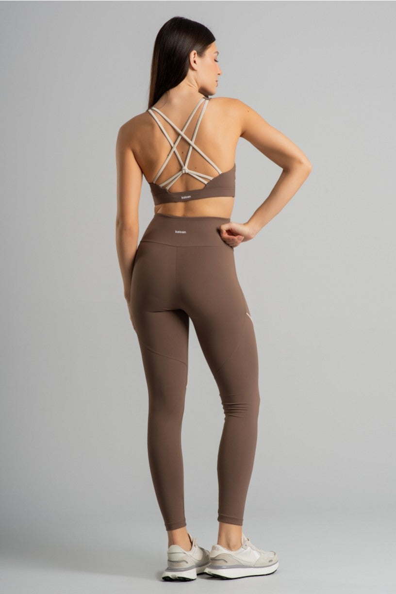 Top com Alças Entrelaçadas nas Costas (Capuccino / Off-White) | Ref: K4857-B