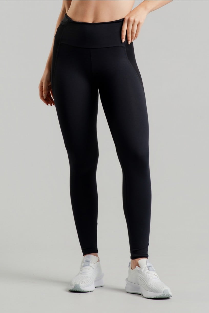 Calça Legging com Bolsos de Tule nas Laterais do Cós (Preto) | Ref: K4887-A