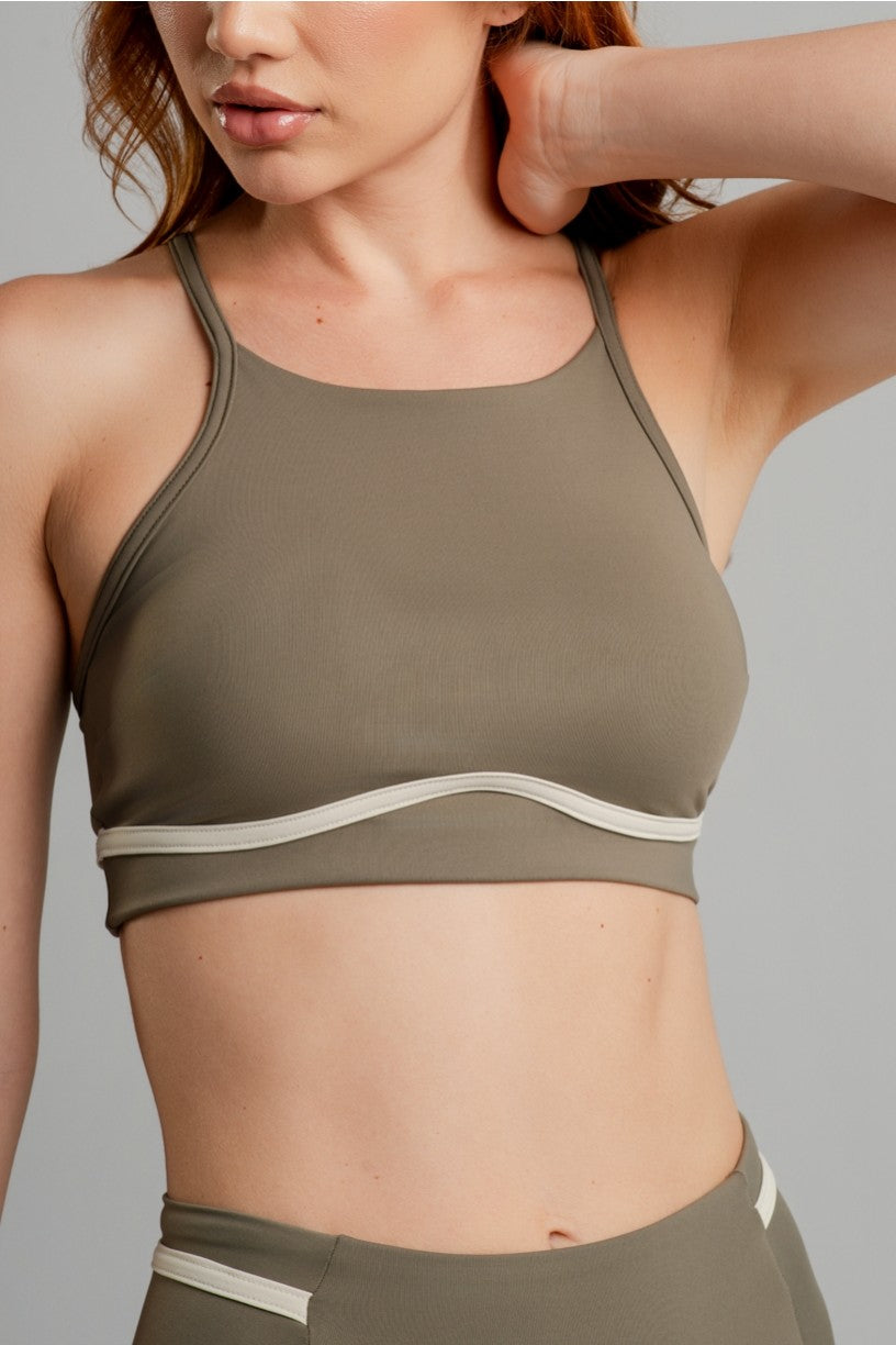 Top Decote Alto com Chapado Contrastante (Oliva / Off-White) | Ref: K4892-A